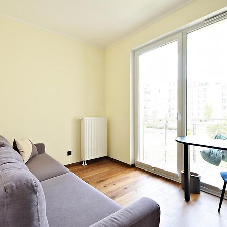 Wola Apartment Варшава Екстер'єр фото