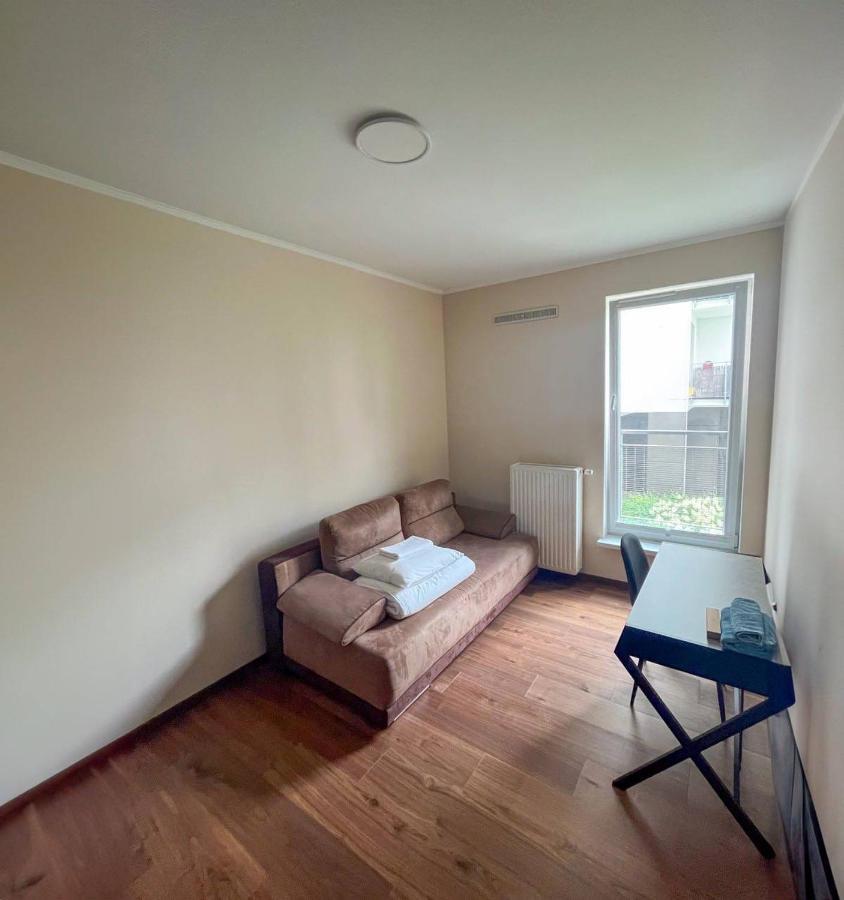 Wola Apartment Варшава Екстер'єр фото
