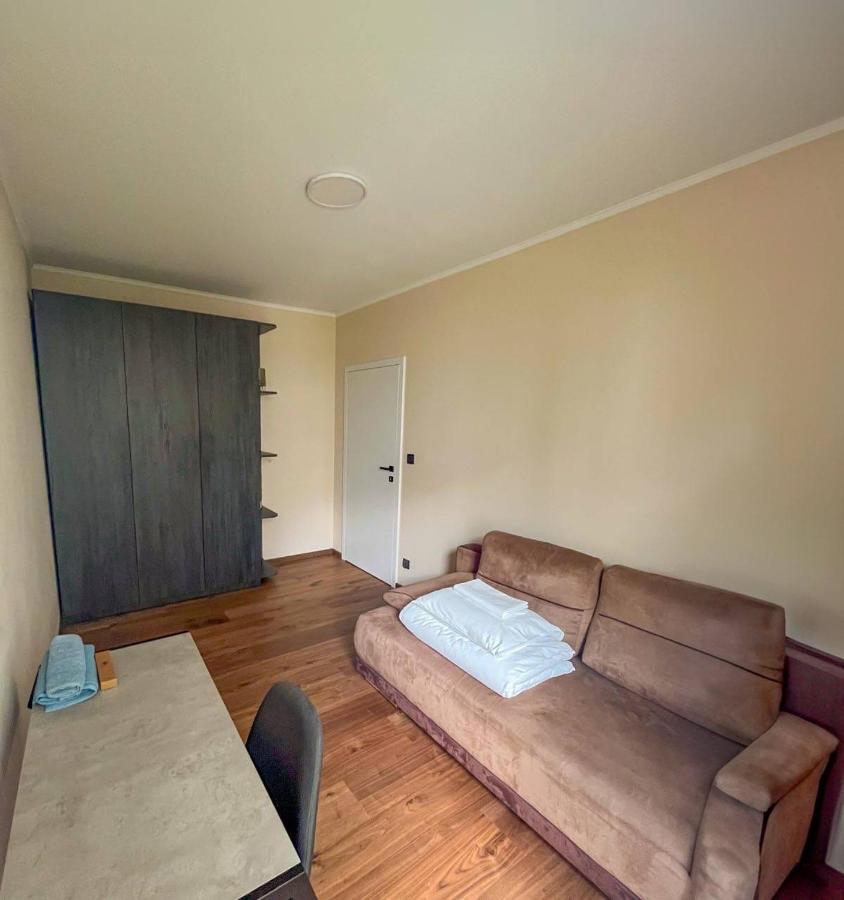 Wola Apartment Варшава Екстер'єр фото