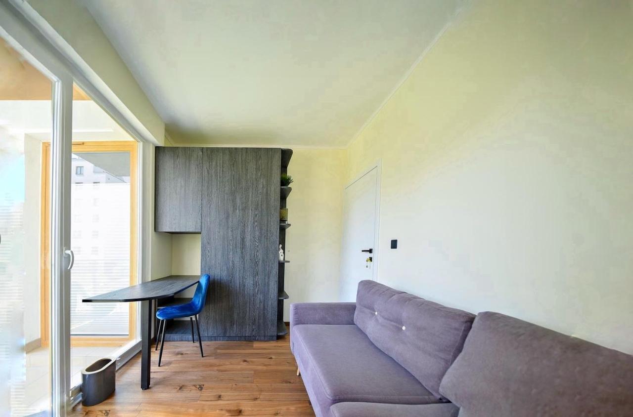 Wola Apartment Варшава Екстер'єр фото